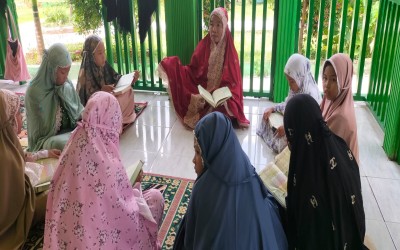 KEGIATAN EKTRAKULIKULER TUNTAS BACA TULIS AL-QUR'AN (TBTQ)